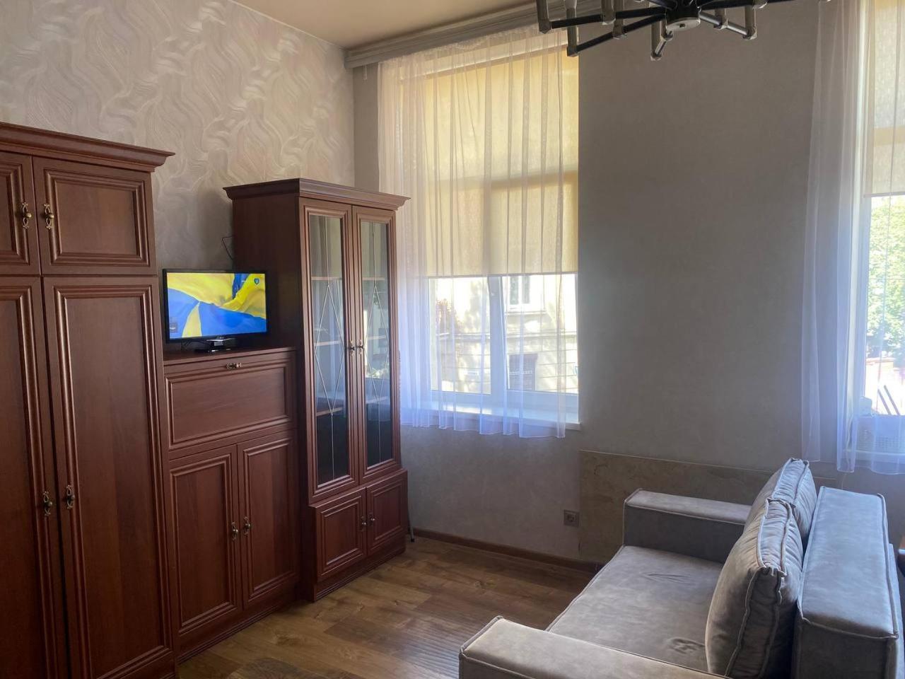 Апартаменти На Вулиці Антоновича Lviv Luaran gambar